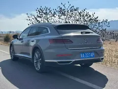 2023 Volkswagen CC Shooting Brake 380TSI — фото 11