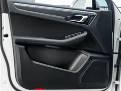 2021 Porsche Macan 2.0T, белый — фото 24