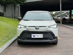 2023 Toyota Frontlander 2.0L Hybrid Leading, белый — фото 2