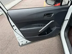 2023 Toyota Frontlander 2.0L Hybrid Leading, белый — фото 6