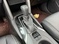 2023 Toyota Frontlander 2.0L Hybrid Leading, белый — фото 9
