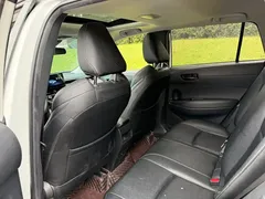 2023 Toyota Frontlander 2.0L Hybrid Leading, белый — фото 11