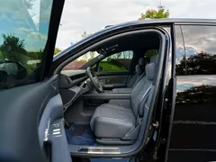 2026 Nio ES8 6-seat Executive Luxury, чёрный — фото 10