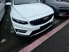 2023 Geely Preface 1.5TD Kunlun, белый — фото 3