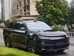 2025 Li Auto L8 Smart Refresh, чёрный — фото 3
