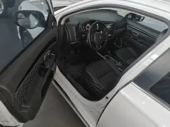 2021 Mitsubishi Outlander 2.4L 4WD 5-seat, белый — фото 16