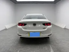 2021 Mazda 3 2.0L AT, белый — фото 6