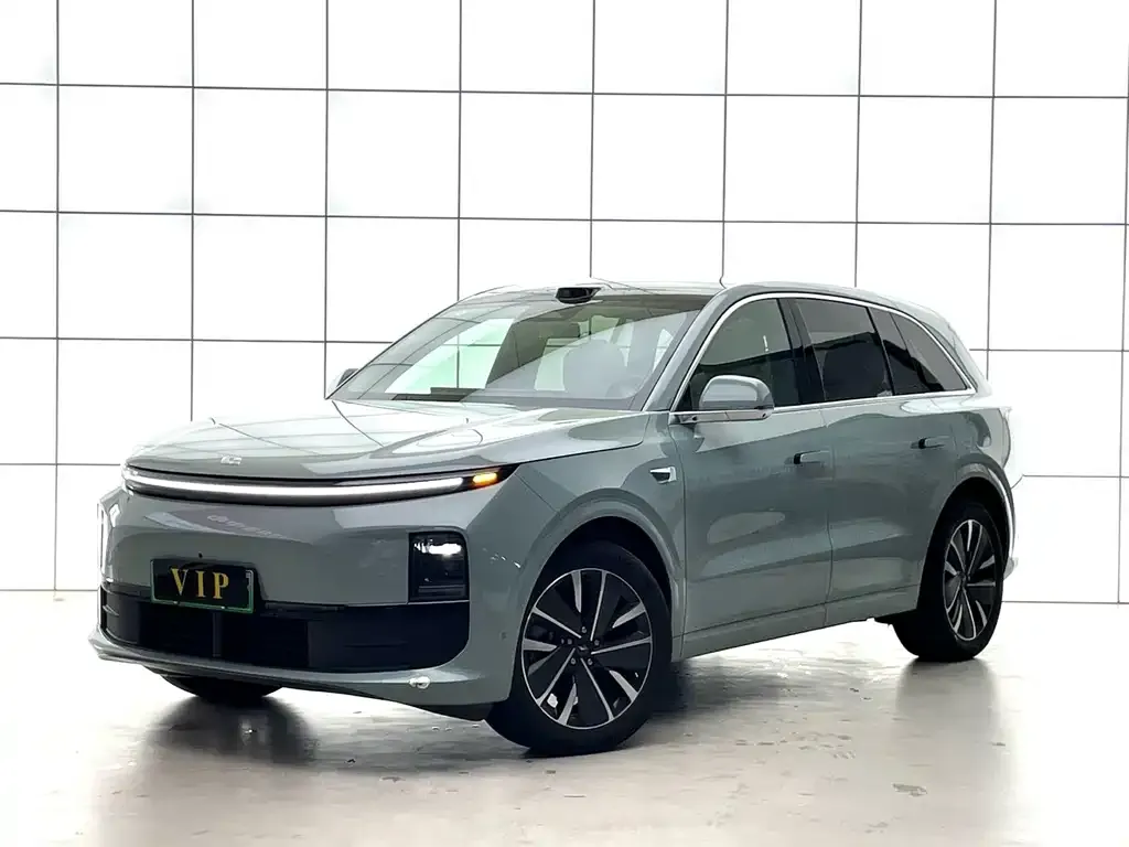 2025 Li Auto L6