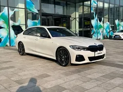 2022 BMW 3 Series 325Li M Sport Night Package, белый — фото 3