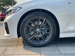 2022 BMW 3 Series 325Li M Sport Night Package, белый — фото 8
