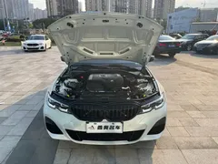 2022 BMW 3 Series 325Li M Sport Night Package, белый — фото 27