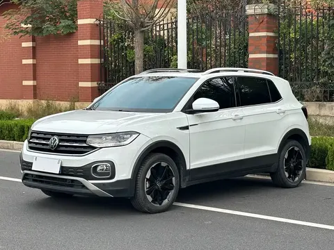 2021 Volkswagen Tacqua 1.5L AT
