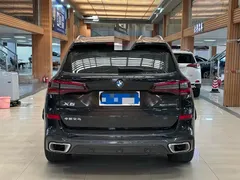 2022 BMW X5 30Li Premium M Sport Package, чёрный — фото 4