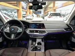 2022 BMW X5 30Li Premium M Sport Package, чёрный — фото 11
