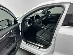 2023 Audi A3L Limousine 35 TFSI Fashion Sport, белый — фото 10