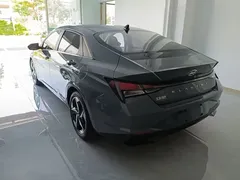 2021 Hyundai Elantra 1.5L CVT GLX Elite — фото 5