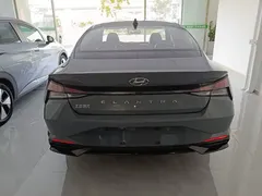 2021 Hyundai Elantra 1.5L CVT GLX Elite — фото 6