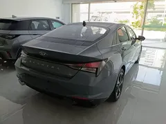 2021 Hyundai Elantra 1.5L CVT GLX Elite — фото 7