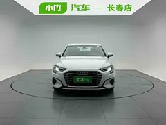 2022 Audi A3 Sportback 35 TFSI, белый — фото 2