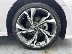 2021 Audi A3 Sportback 35 TFSI Luxury Sport, белый — фото 10