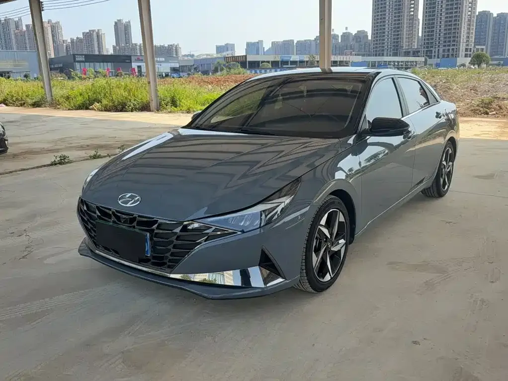 2021 Hyundai Elantra 1.5L CVT LUX Premium