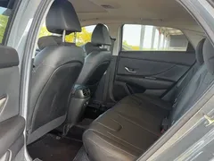 2021 Hyundai Elantra 1.5L CVT LUX Premium — фото 9