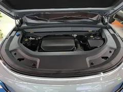 2025 Li Auto L9 Smart Refresh — фото 20