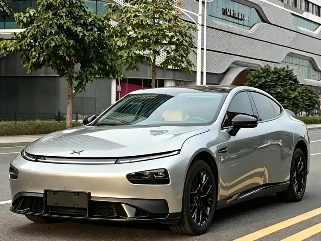 2022 Xpeng P7 586G