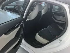 2021 BYD Qin PLUS DM-i PHEV 55km Flagship, белый — фото 17