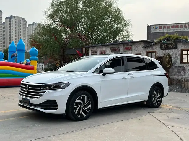 2020 Volkswagen Viloran 330TSI Luxury
