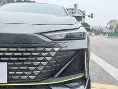 2022 Changan UNI-V 1.5T Sport — фото 13