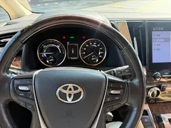 2020 Toyota Alphard 2.5L Hybrid Luxury, белый — фото 3