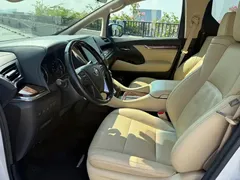 2020 Toyota Alphard 2.5L Hybrid Luxury, белый — фото 4
