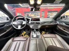 2021 BMW 7 Series 740Li Leading M Sport Package, чёрный — фото 13