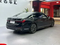 2021 BMW 7 Series 740Li Leading M Sport Package, чёрный — фото 16