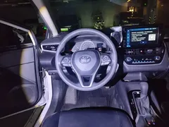 2021 Toyota Corolla TNGA 1.5L CVT Elite, белый — фото 6