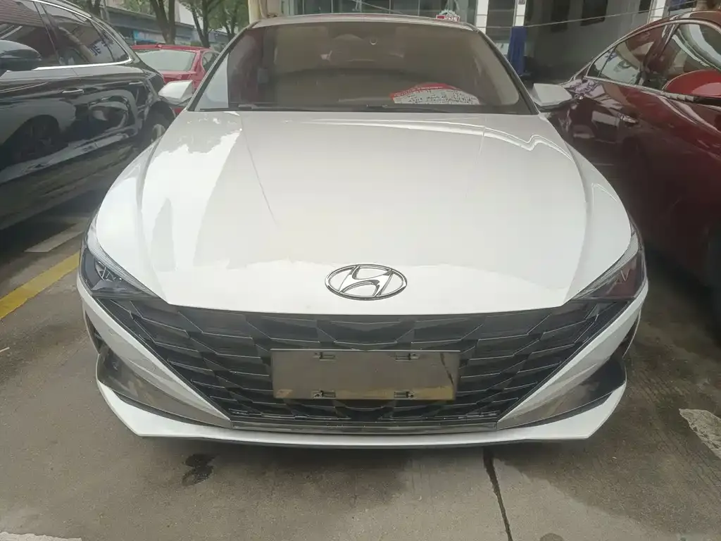 2021 Hyundai Elantra 1.5L CVT LUX Premium