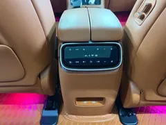 2024 Aito M7 1.5T Smart Driving 4WD Pro 5, чёрный — фото 15