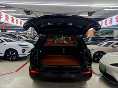 2024 Aito M7 1.5T Smart Driving 4WD Pro 5, чёрный — фото 17