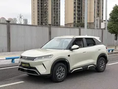 2025 BYD Yuan UP Smart Driving 401km Vitality, зелёный — фото 1