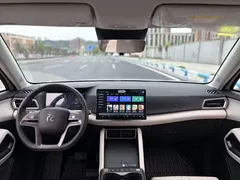 2025 BYD Yuan UP Smart Driving 401km Vitality, зелёный — фото 7