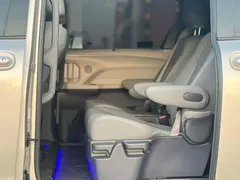 2023 Toyota Sienna 2.5L Hybrid Comfort — фото 4
