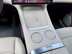 2025 Xiaomi YU7 4WD Max, белый — фото 10