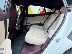 2025 Xiaomi YU7 4WD Max, белый — фото 13