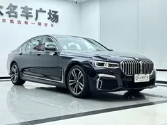 2021 BMW 7 Series 730Li M Sport Package, чёрный — фото 3
