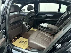 2021 BMW 7 Series 730Li M Sport Package, чёрный — фото 5