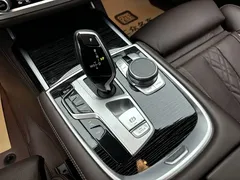 2021 BMW 7 Series 730Li M Sport Package, чёрный — фото 14