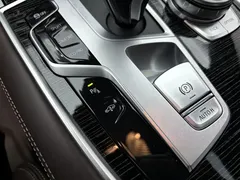 2021 BMW 7 Series 730Li M Sport Package, чёрный — фото 16