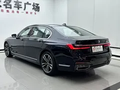 2021 BMW 7 Series 730Li M Sport Package, чёрный — фото 23