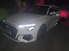 2021 Audi A3 Sportback 35 TFSI Sport, белый — фото 1